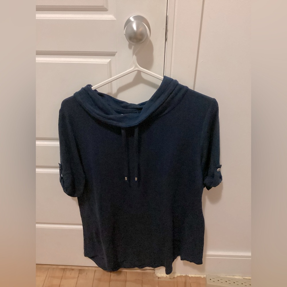Sweater short sleeve shirt